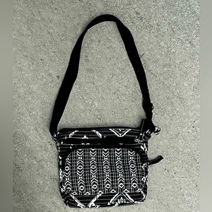 Woven purse! So cute!